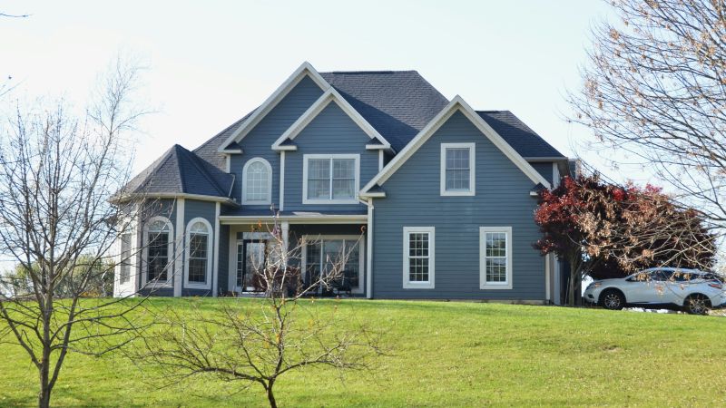 Pristine family kitchen in a Bradford West Gwillimbury suburban home